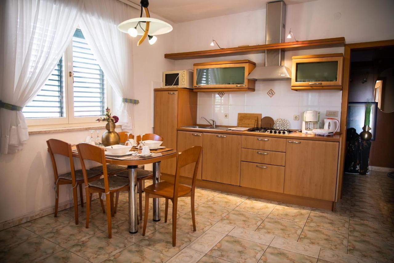 Villa Mareonda - Apartments Sussurro Rovinj Exterior foto